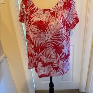 Dana Buchman Red and White Palm Leaf Short Sleeve Top